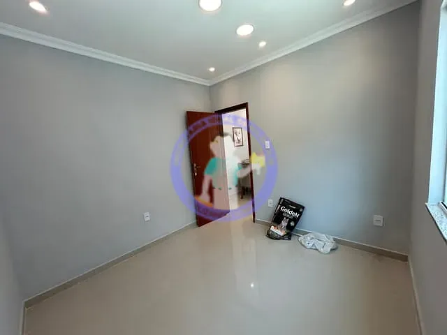 Casa 2 quartos e 1 banheiro, à venda, no bairro Centro em Nilópolis