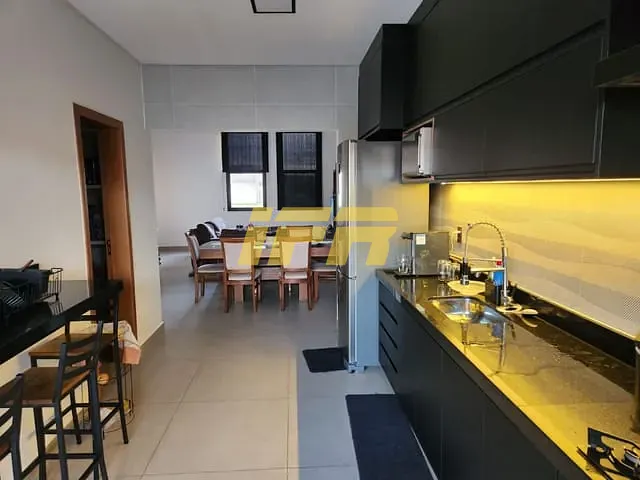 Casa com 253m² 3 quartos e 3 banheiros, à venda, no bairro Vila Nossa Sra. Auxiliadora em Tremembé