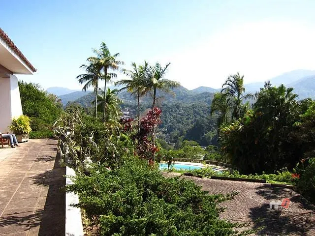 Casa com 32000m², à venda, no bairro Valparaíso em Petrópolis
