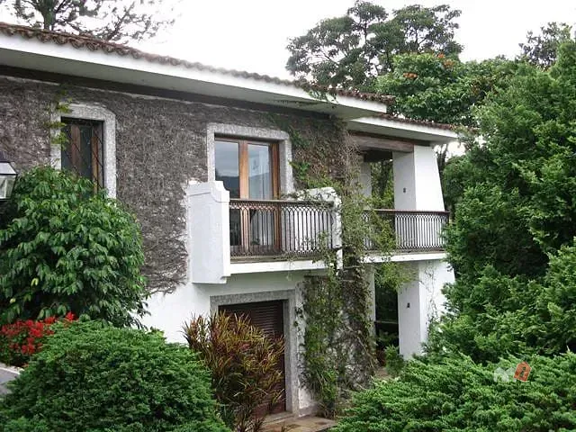 Casa com 32000m², à venda, no bairro Valparaíso em Petrópolis