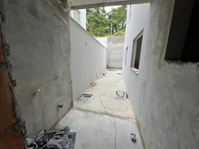 Casa com 150m² 3 quartos e 2 banheiros, à venda, no bairro Vale das Orquídeas em Contagem