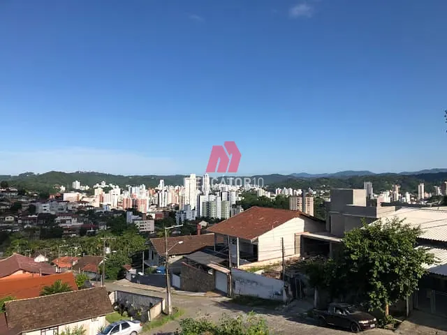 Casa 3 quartos e 1 banheiro, à venda, no bairro Escola Agrícola em Blumenau