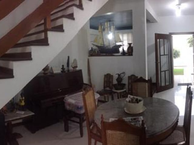Casa com 390m² 4 quartos e 3 banheiros, à venda, no bairro Mata da Praia em Vitória