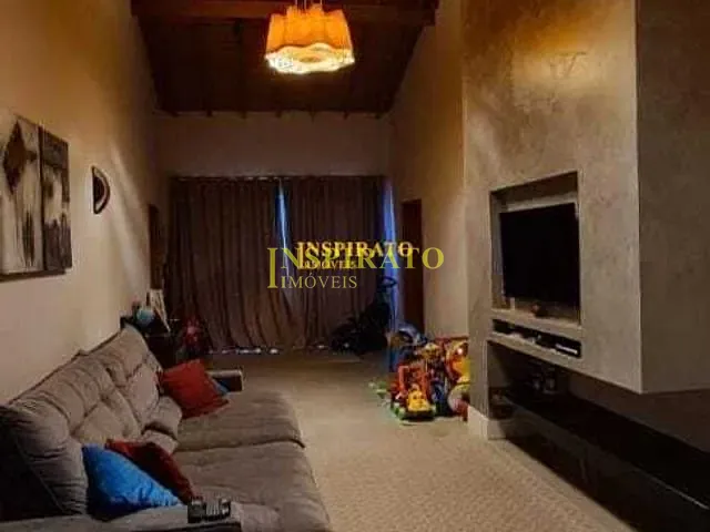 Casa com 1800m² 4 quartos e 6 banheiros, à venda ou para alugar, no bairro Medeiros em Jundiaí