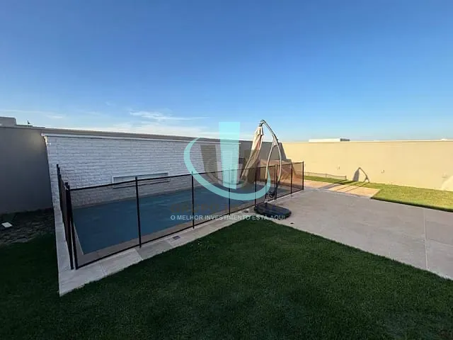 Sobrado com 442m² 4 quartos e 6 banheiros, à venda, no bairro RESIDENCIAL E COMERCIAL QUINTA DAS LARANJEIRAS em ARARAQUARA