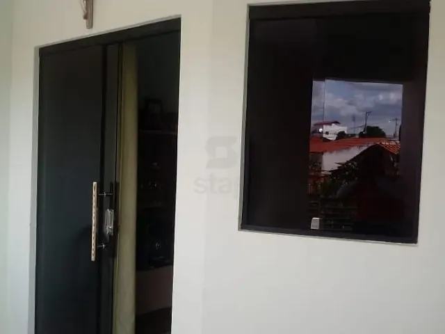 Casa 2 quartos e 2 banheiros, à venda, no bairro Centenário em Paulo Afonso
