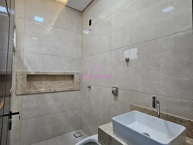 Casa 3 quartos e 1 banheiro, à venda, no bairro Residencial Canaã II em Rio Verde