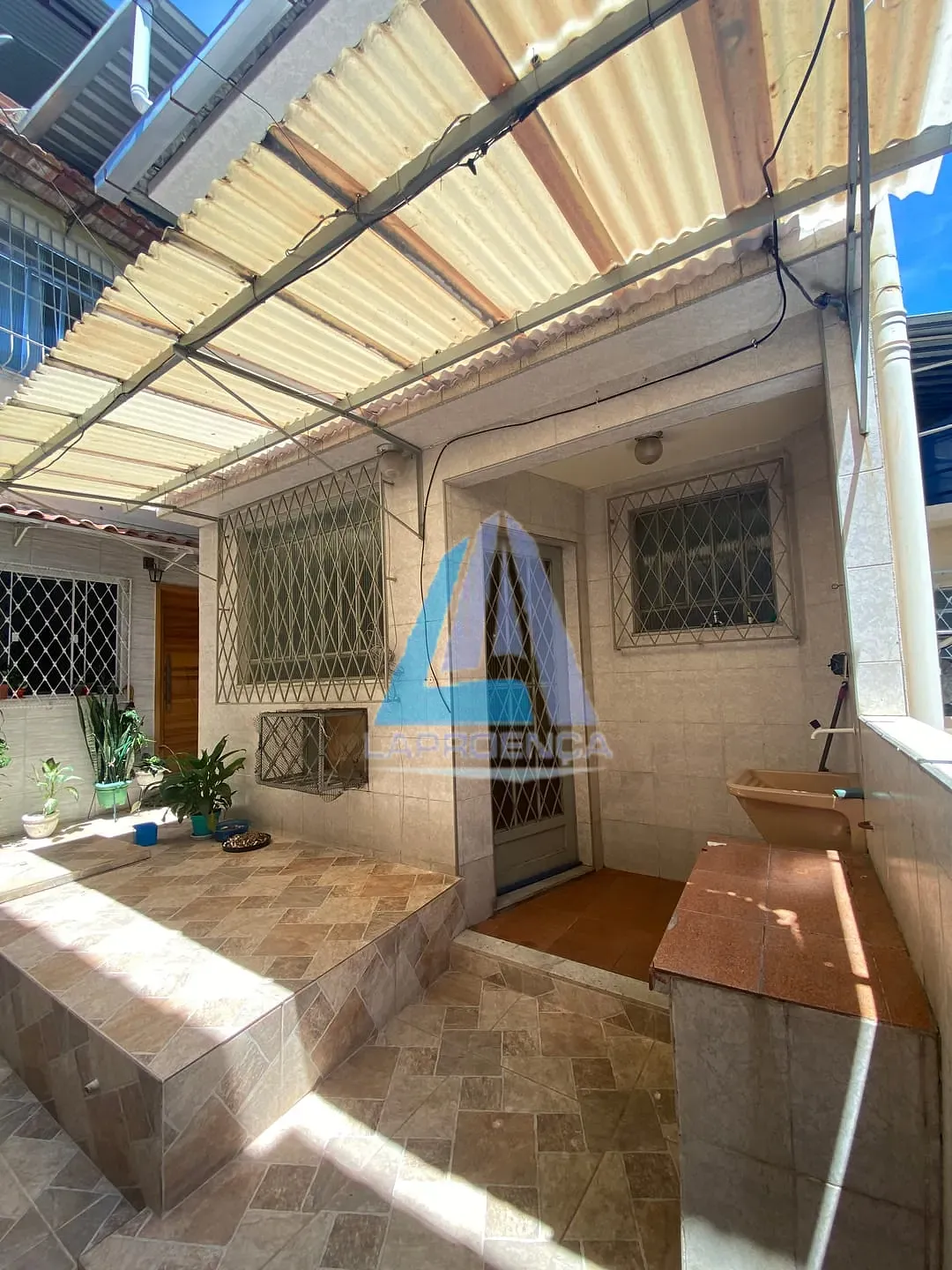 Casas à venda em Bento Ribeiro, Rio de Janeiro - RJ - Buskaza