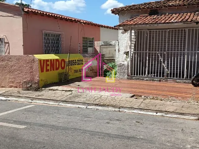 Casa com 350m², à venda, no bairro Centro-Norte em Cuiabá
