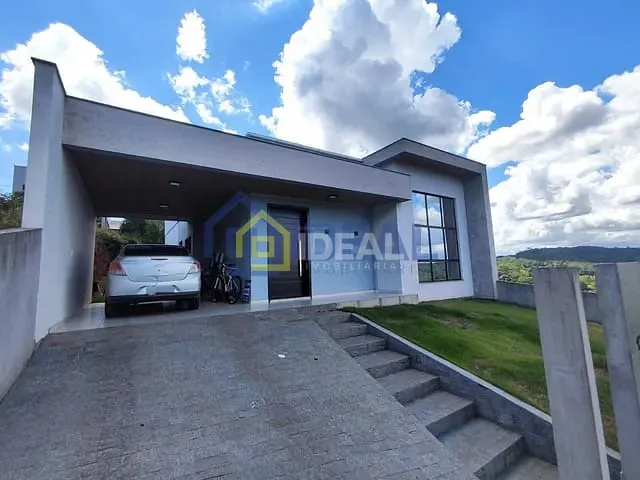 Casa com 129m² 3 quartos e 2 banheiros, à venda, no bairro Santa Terezinha em Concórdia
