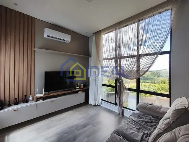 Casa com 129m² 3 quartos e 2 banheiros, à venda, no bairro Santa Terezinha em Concórdia