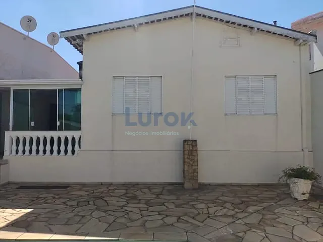 Casa com 300m² 2 quartos e 1 banheiro, à venda, no bairro Jardim do Lago em Campinas