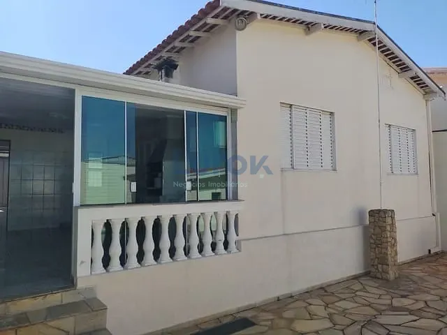 Casa com 300m² 2 quartos e 1 banheiro, à venda, no bairro Jardim do Lago em Campinas