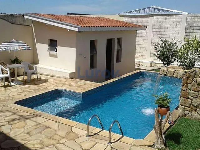 Casa com 300m² 2 quartos e 1 banheiro, à venda, no bairro Jardim do Lago em Campinas