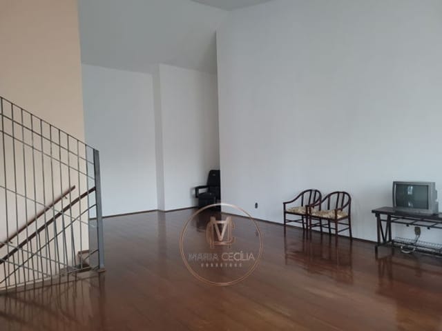 Casa com 352m² 4 quartos e 4 banheiros, à venda, no bairro Vila Furlan em Araraquara