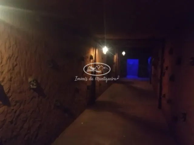 Casa com 1754m² 1 quarto e 1 banheiro, à venda, no bairro Penedo em Itatiaia