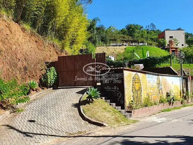 Casa com 1754m² 1 quarto e 1 banheiro, à venda, no bairro Penedo em Itatiaia