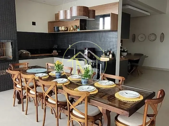 Casa com 720m² 4 quartos e 4 banheiros, à venda, no bairro Chacara Santa Terezinha em Araçoiaba da Serra