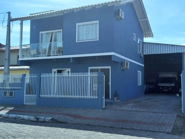 Foto do Casa - Casa com galpão, 2 dormitórios à venda, 309 m² por R$ 1.300.000 - São Vicente - Itajaí/SC | Mercedes Imóveis