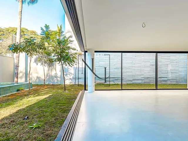 Casa com 868m² 4 quartos e 5 banheiros, à venda, no bairro Brooklin Paulista em São Paulo