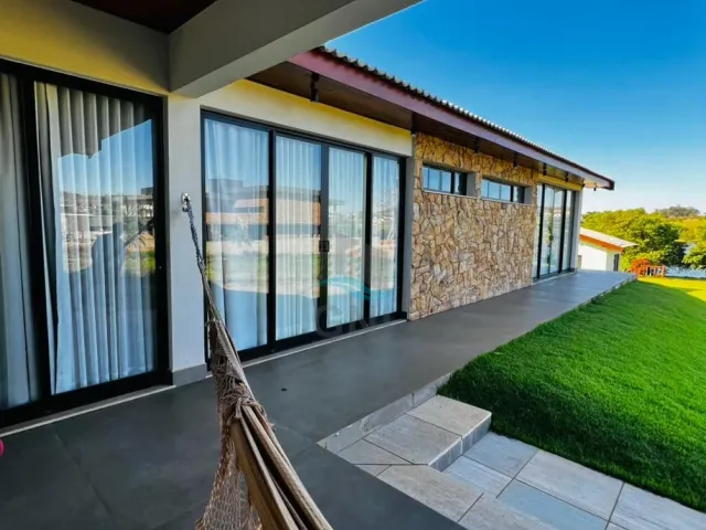 Casa com 271m² 3 quartos e 3 banheiros, à venda, no bairro Sertanópolis em Sertanópolis