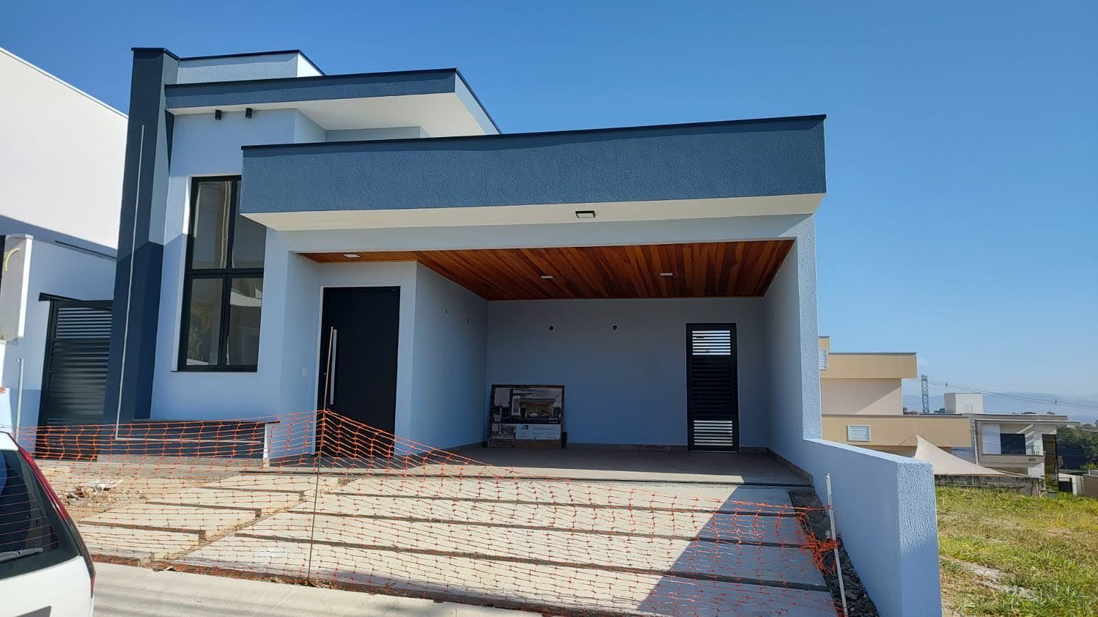 Casa em condomínio