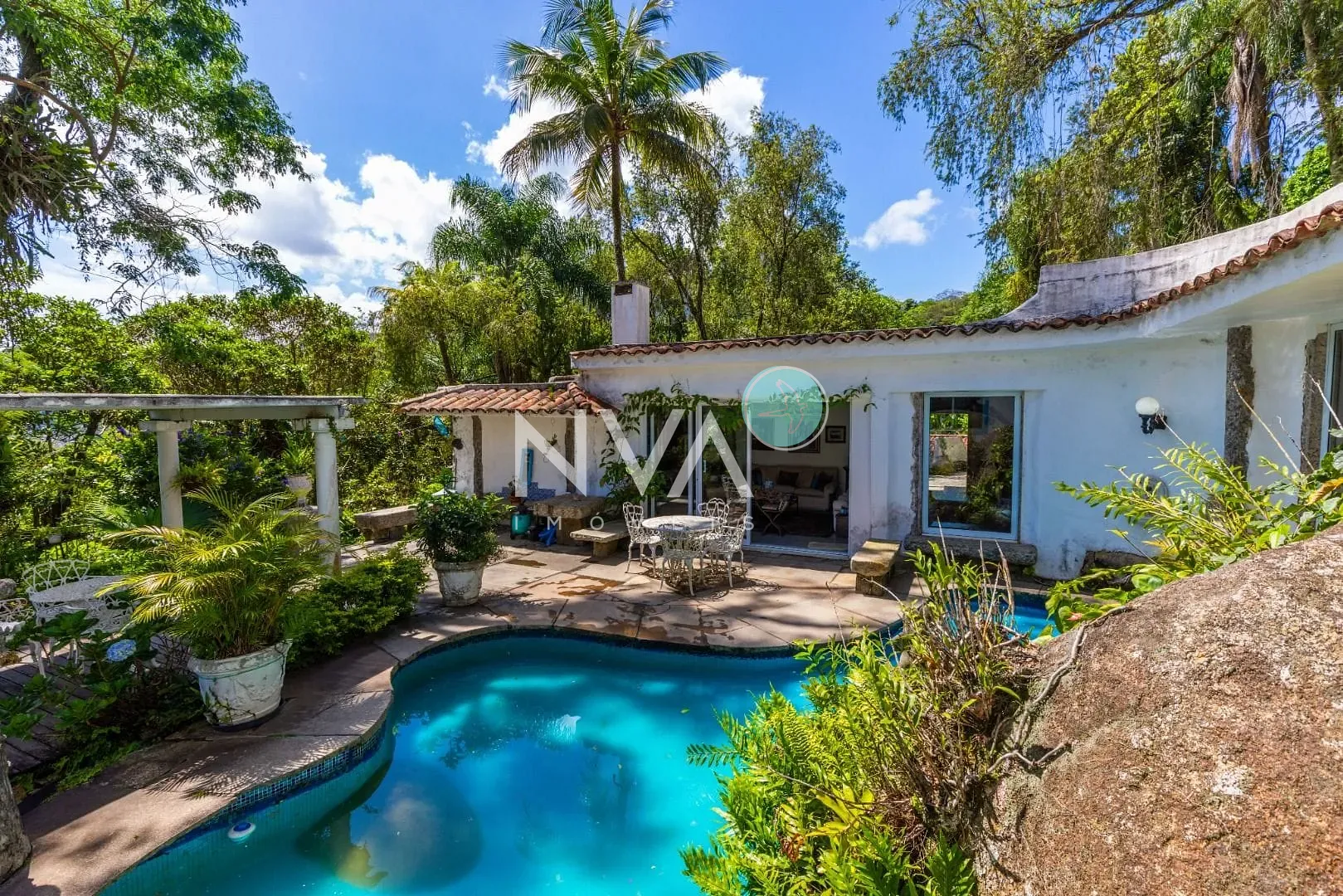 Casa, 5 quartos, 420 m² - Foto 1