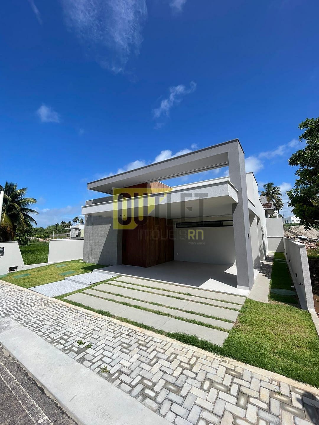 Casa à venda com 3 quartos, 160m² - Foto 1