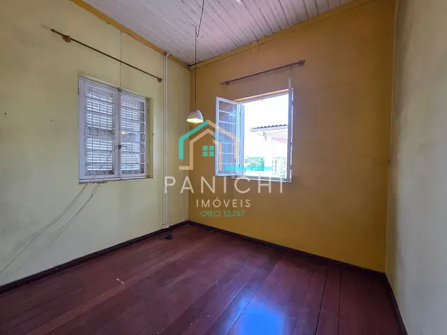 Casa 3 quartos e 1 banheiro, para alugar, no bairro Centro em Ijuí