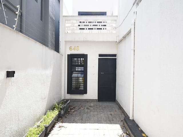 Foto do Casa - Amplo sobrado comercial, arejado, com três salas, quintal e edícula, para comprar ou alugar, na Vila Nova Conceição (São Paulo, SP) | Pecoraro Imóveis