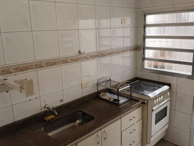 Casa com 200m² 2 quartos e 2 banheiros, à venda ou para alugar, no bairro Vila Granada em São Paulo