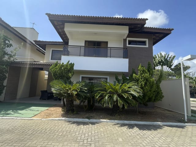 Casa com 200m² 4 quartos e 4 banheiros, à venda, no bairro Edson Queiroz em Fortaleza