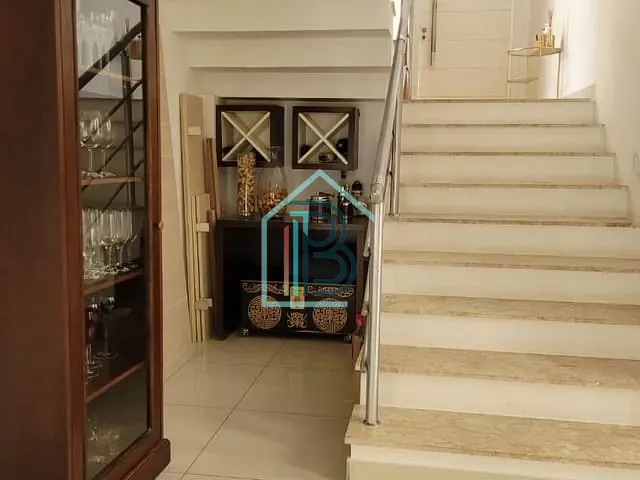 Casa com 360m² 4 quartos e 3 banheiros, à venda, no bairro São Paulo II em Cotia