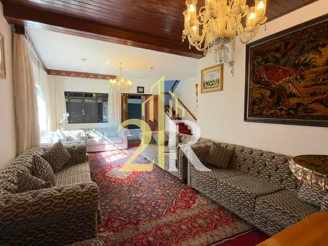 Casa com 961m² 5 quartos e 6 banheiros, à venda, no bairro Interlagos em São Paulo