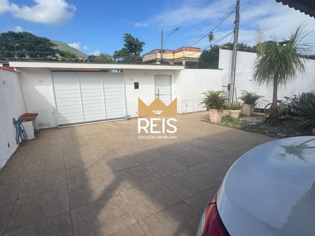 Casa 5 quartos e 4 banheiros, à venda, no bairro Campo Grande em Rio de Janeiro