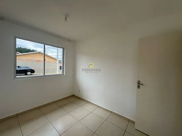 Casa com 126m² 2 quartos e 1 banheiro, à venda, no bairro Núcleo Habitacional 2000 em Guarapuava