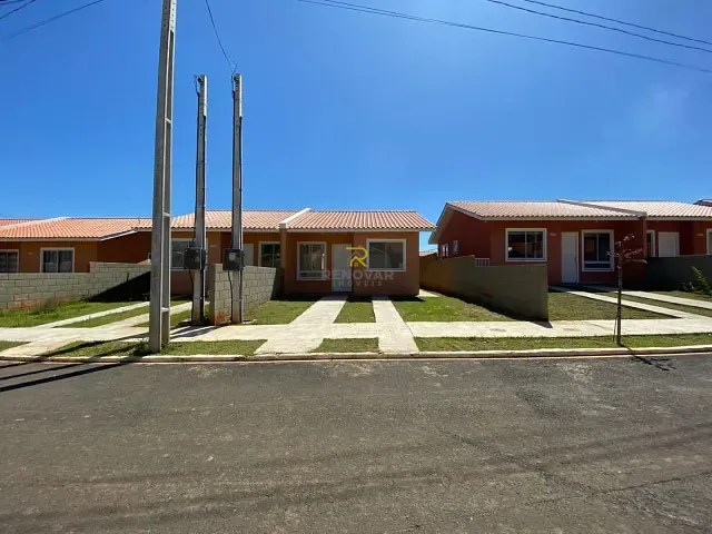Casa com 126m² 2 quartos e 1 banheiro, à venda, no bairro Núcleo Habitacional 2000 em Guarapuava