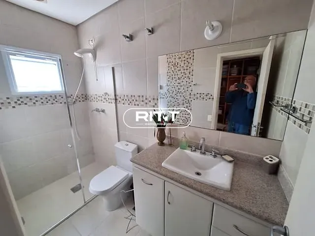 Casa com 300m² 4 quartos e 6 banheiros, à venda, no bairro Parque das Flores em Campinas