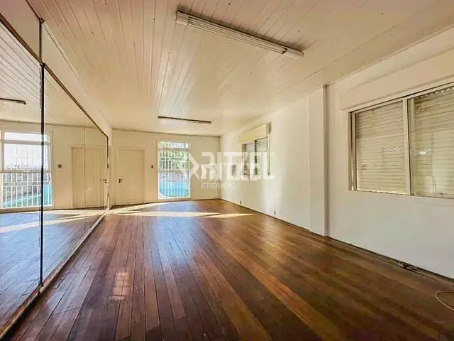 Casa com 381m² 2 quartos e 2 banheiros, à venda, no bairro Rio Branco em Novo Hamburgo