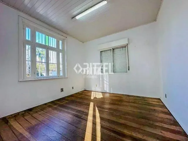 Casa com 381m² 2 quartos e 2 banheiros, à venda, no bairro Rio Branco em Novo Hamburgo