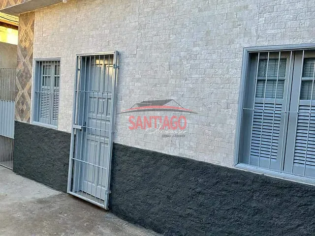 Casa 2 quartos e 1 banheiro, para alugar, no bairro Beira Rio em Santo Antônio de Pádua