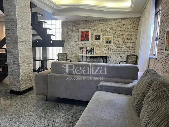 Casa com 451m² 4 quartos e 6 banheiros, à venda, no bairro São Francisco em Ilhéus
