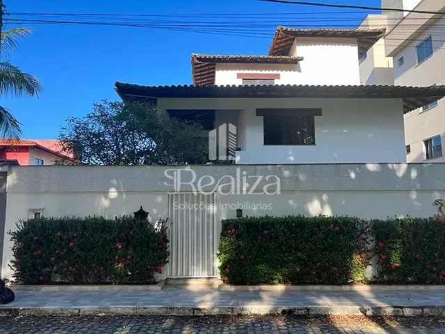 Casa com 451m² 4 quartos e 6 banheiros, à venda, no bairro São Francisco em Ilhéus