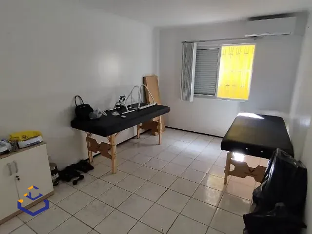 Casa para alugar, no bairro Papicu em Fortaleza