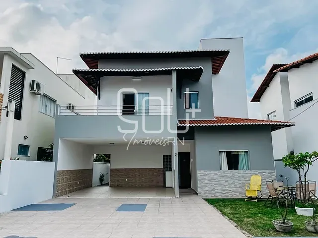 Casa com 305m² 4 quartos e 5 banheiros, à venda, no bairro Nova Parnamirim em Parnamirim