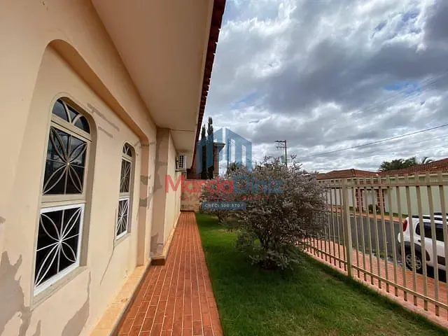 Casa com 500m² 3 quartos e 1 banheiro, à venda, no bairro Jardim Cristina em Ituverava