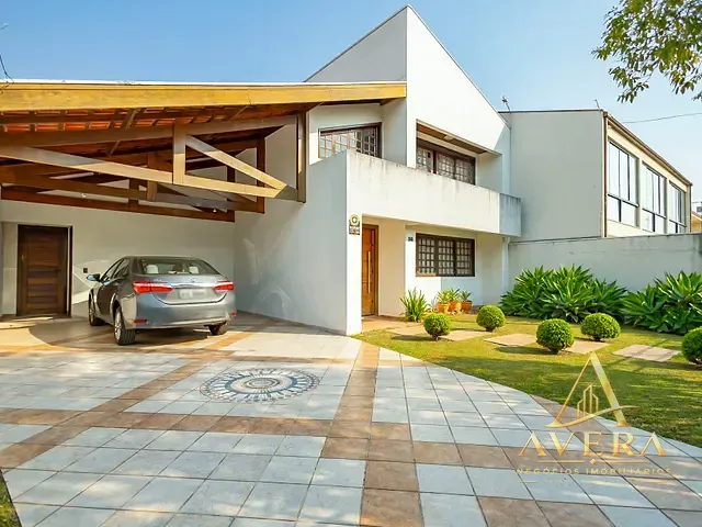 Casa com 467m² 3 quartos e 3 banheiros, à venda, no bairro Xaxim em Curitiba