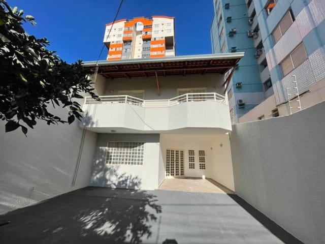 Foto do Casa - Casa para Locação 3 Quartos, 1 Vaga, 350M², Cidade Jardim, Goiânia - GO | Imobiliária TOP
