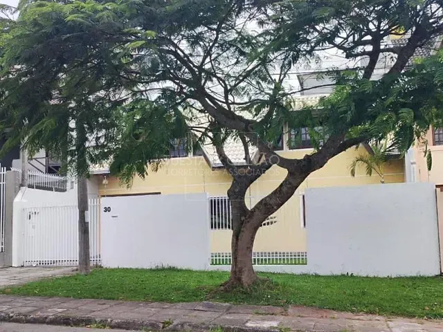 Casa com 263m² 5 quartos e 4 banheiros, à venda, no bairro CAJURU em Curitiba