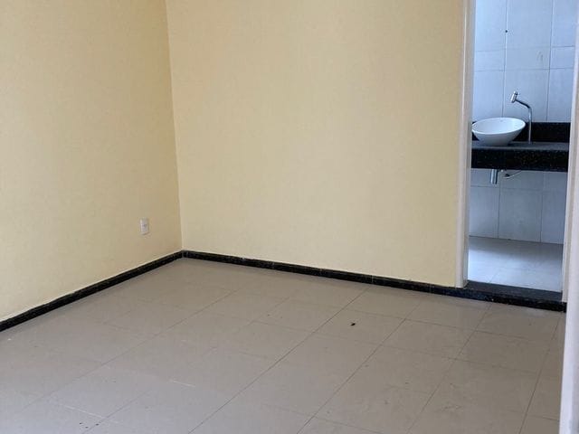 Casa com 200m² 4 quartos e 3 banheiros, para alugar, no bairro Junco em Sobral